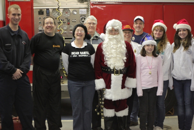 Ridge Crew helping Santa